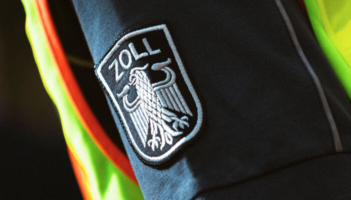 0121 - Zoll - Finanzkontrolle Schwarzarbeit