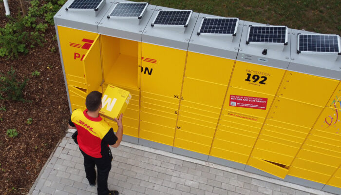0410 - Solar Packstation mit Zusteller
